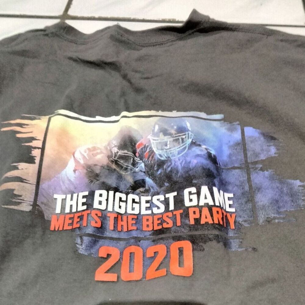 The Biggest Game Meets Best Party 2020 Men's Large Edgewater Colorado Belle